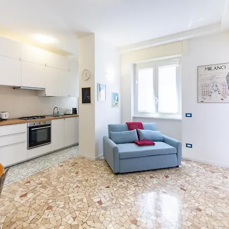 Metro M3 - 10 Min Duomo - Cozy W Balcony And Ac * ميلان